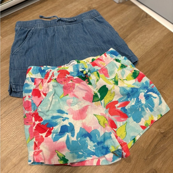 Set of 4 - girls Old Navy shorts - Picture 2 of 2